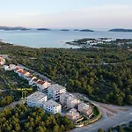 My Adriatic Place With Private Garden And Garage