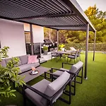 My Adriatic Place With Private Garden And Garage 아파트