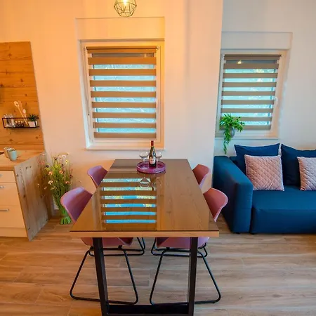 My Adriatic Place With Private Garden And Garage