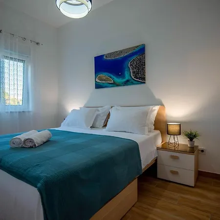 My Adriatic Place With Private Garden And Garage