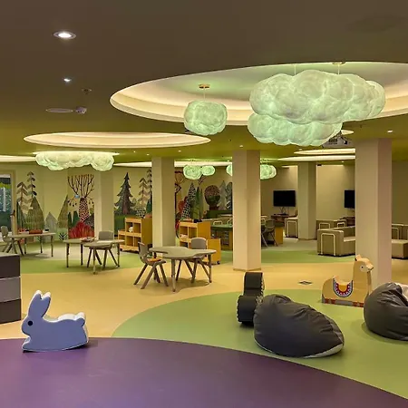 My Adriatic Place With Private Garden And Garage Apartamento