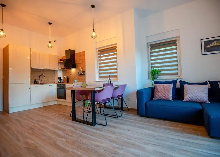 My Adriatic Place With Private Garden And Garage Шибеник