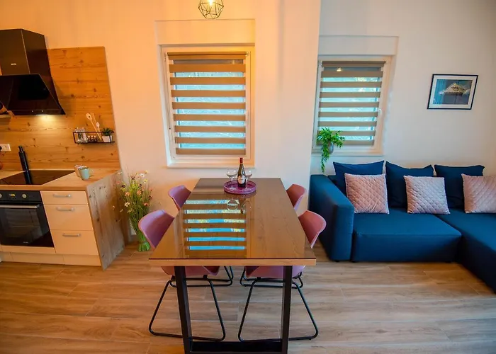 My Adriatic Place With Private Garden And Garage