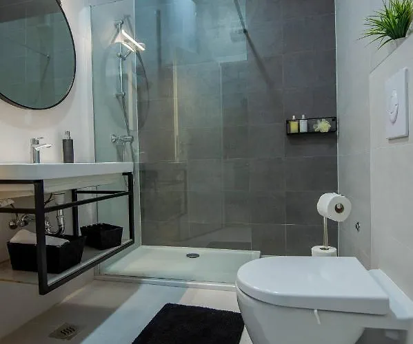 My Adriatic Place With Private Garden And Garage Šibenik